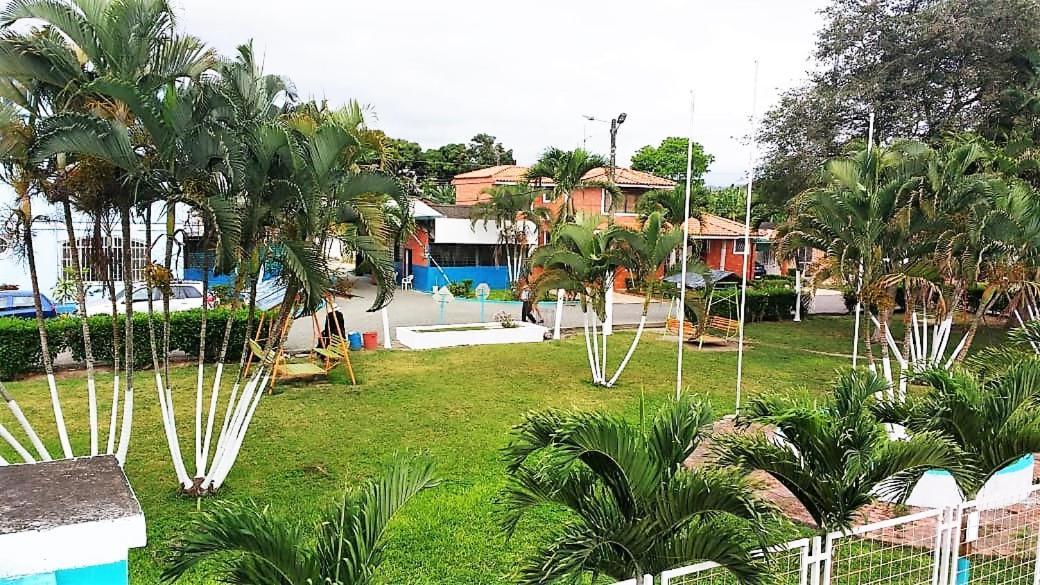 トンスパPuerto Esperanza - Cabaplanアパートメント エクステリア 写真
